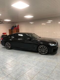 BMW 7 серия 3.0 AT, 2019, 300 км