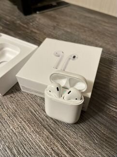 AirPods