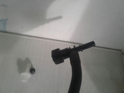 Трубка обратки топлива Volvo FE дв. D8 21746497