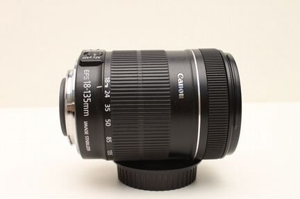 Canon EF-S 18-135mm f/3.5-5.6 IS