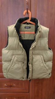 Жилетка в отл.состоянии на 9 - 11 лет