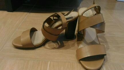 Босоножки Zara