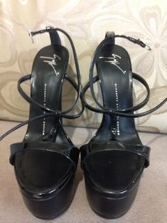 Туфли на каблуке