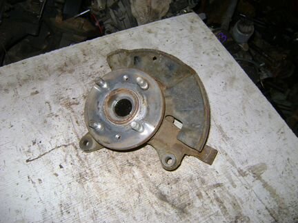 Кулак передний правый Киа Спектра Kia Spectra