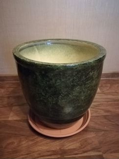 Горшок для цветов большой