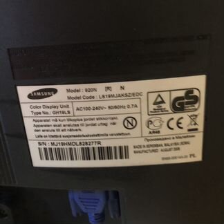 Монитор Samsung