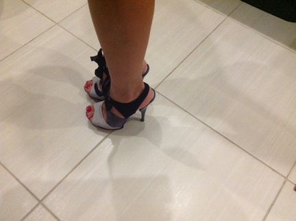 Босоножки новые