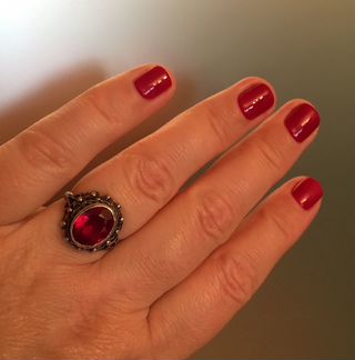 Серебряное кольцо с рубином