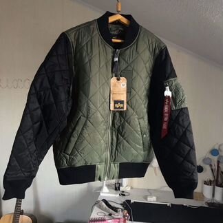 Бомбер Alpha Industries Diamond W