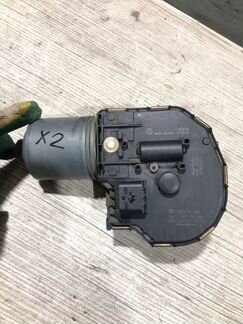 Моторчик стеклоочистителя Mercedes-Benz E-Class