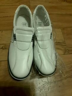 Кроссовки женские