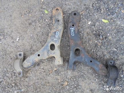 Передние рычаги Форд Коннект б/у в сборе