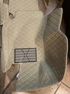 Коврики автомобильные кожаные