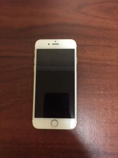Телефон iPhone 6