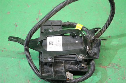 Датчик мертвых зон левый Hyundai Santa Fe 4 2018