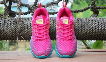 Кроссовки дышащие облегчённые р36-37 новые