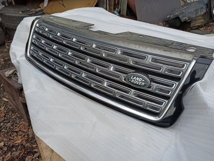 Решетка радиатора Land Rover Range Rover 4
