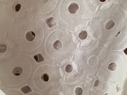 Блуза белая шитье