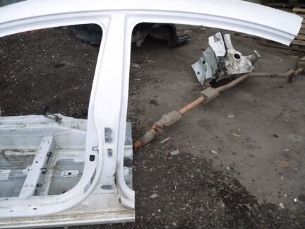 Средняя стойка кузова порог Kia Cerato 3 2012-2017