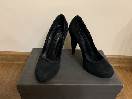 Чёрные замшевые туфли Bally, 35,5 р-р
