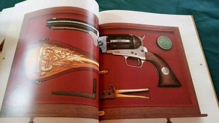 Книга о пистолетах