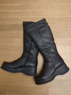 Новые сапоги из натуральной кожи