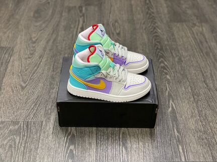 Кроссовки Nike Air Jordan 1 фиолетовые