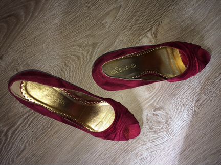 Туфли женские, красные