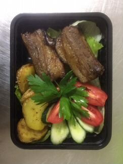 Доставка вкусных обедов в офис и на дом по Москве