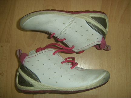 Кроссовки для девочки Ecco biom 24 pазмера