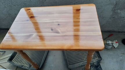 Стол деревянный