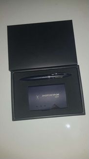 Подарочный набор: ручка + визитница новый