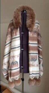 Палантин с натуральным мехом Финляндия