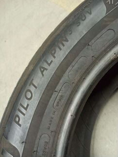 225/65/17 Michelin pilot alpin 5