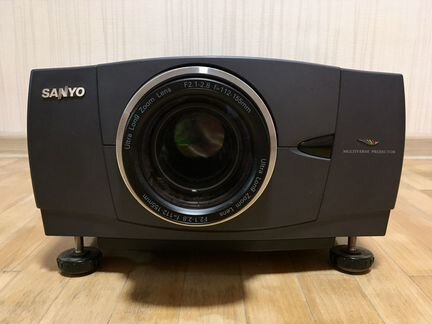 Проектор Sanyo PLV-70