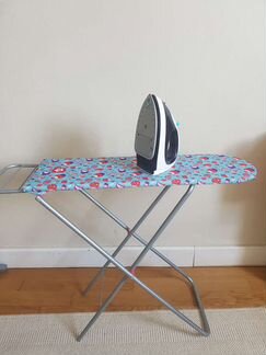 Игрушки детские гладильная доска и утюг