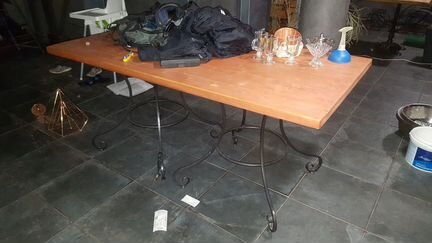 Стол деревянный обеденный