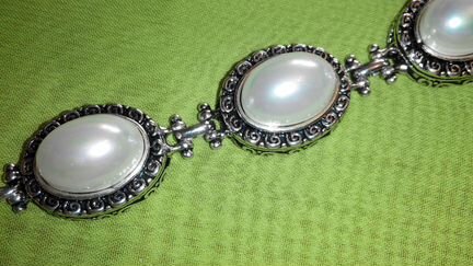 Браслет кольцо серьги крупные жемчуг подвеска