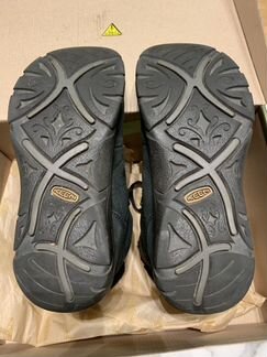 Ботинки зимние Keen 36 размер чёрные