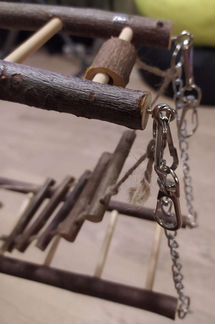 Подвесной мостик для грызунов