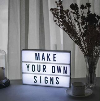 Светодиодный ночник с 96 буквами и картинками