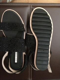 Босоножки Zara