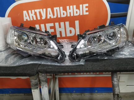 Toyota Camry 55 фара правая левая