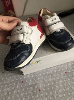 Кроссовки geox 24