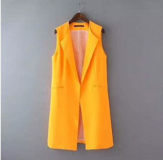 Новый жилет из костюмной ткани