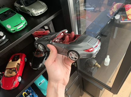 Распродаю коллекцию моделей 1/18