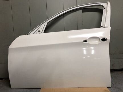 Дверь передняя левая BMW E90 E91 Цвет 300 идеал
