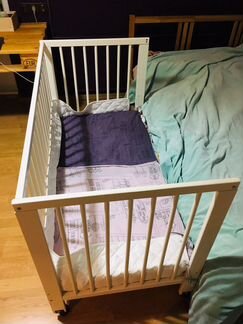 Кроватка икеа (опционально - бортики и кокосовый м