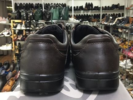 Кроссовки 44р