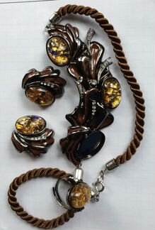 Комплект бусы и клипсы